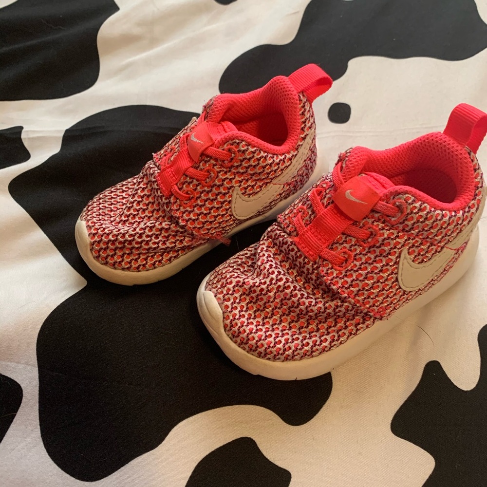 Nike toddler shoes